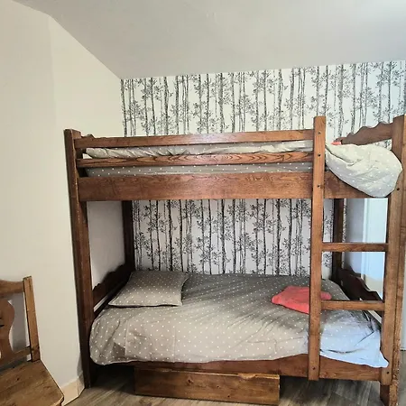 Spacieux Au Petit Bois